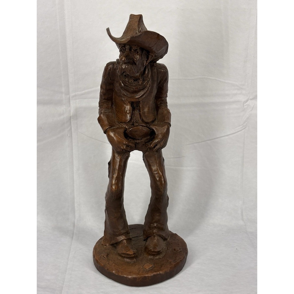 Red Mill Mfg Handcrafted Cowboy Sculpture Pecan Shell Resin Figurine 10in